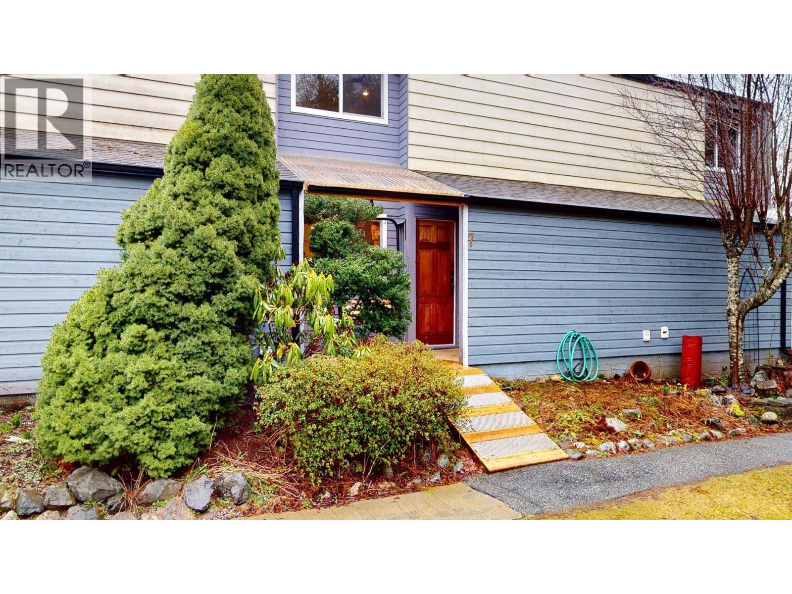 7 38455 Wilson Crescent, Squamish, British Columbia  V8B 0B4 - Photo 2 - R3092359