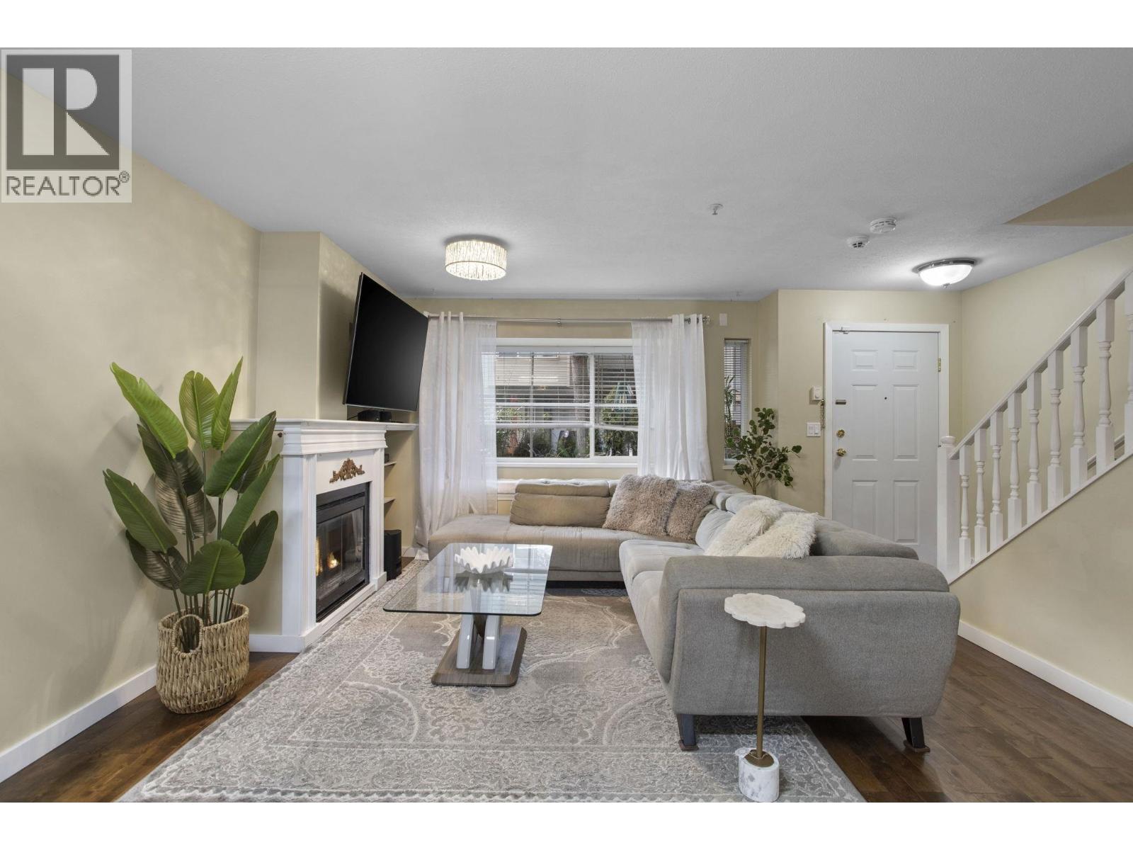 38 12449 191 Street, Pitt Meadows, British Columbia  V3Y 2R4 - Photo 1 - R3092370