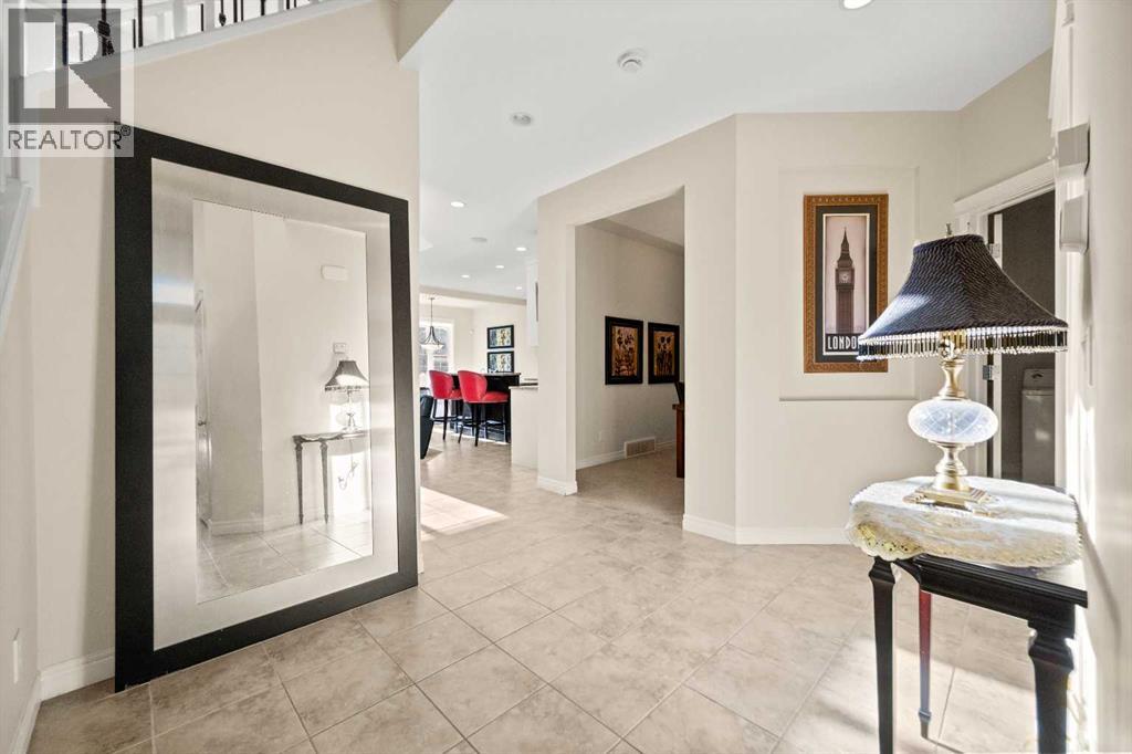 5 Cranarch Way Se, Calgary, Alberta  T3M 0S7 - Photo 4 - A2285680