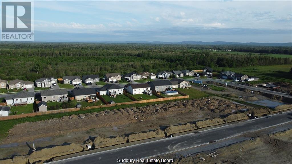 4325 Larocque Avenue, Val Caron, Ontario  P3P 1A3 - Photo 8 - 2126541