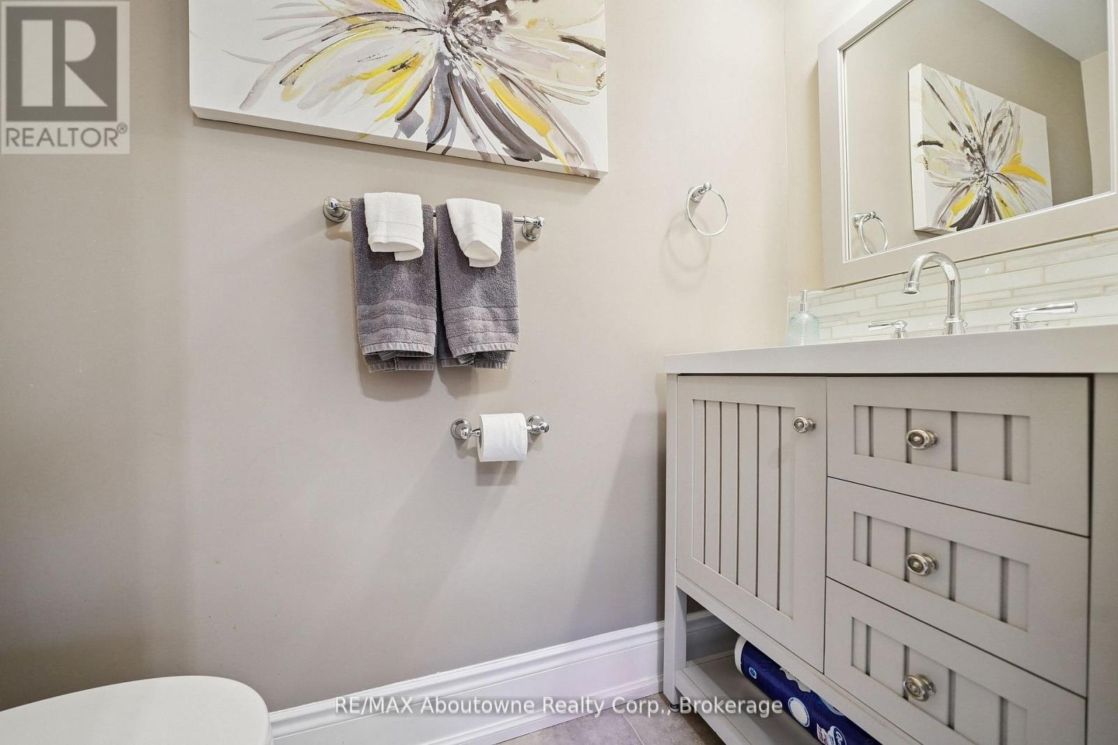 437 Jelinik Terrace, Milton, Ontario  L9T 7N2 - Photo 11 - W12791276