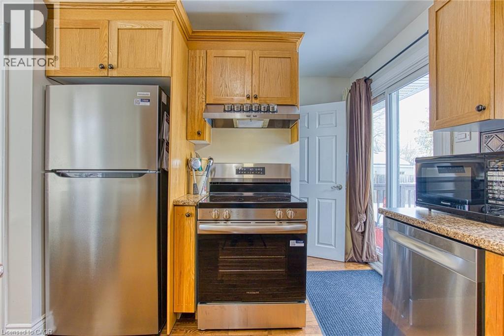 15 Passmore Street, Stoney Creek, Ontario  L8G 3J4 - Photo 10 - 40805502