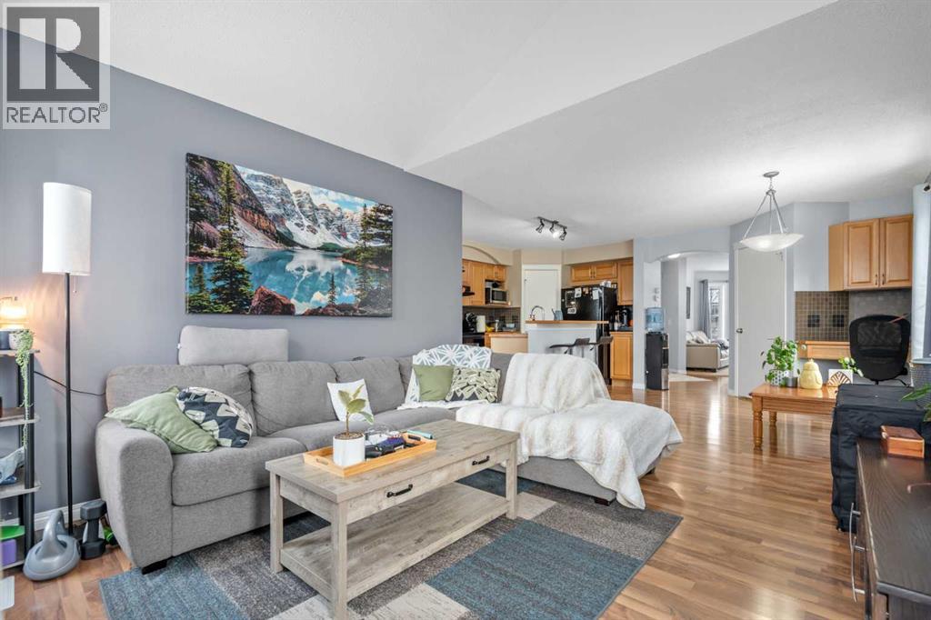 4 Tuscany Ridge Way Nw, Calgary, Alberta  T2E 8A2 - Photo 11 - A2287107