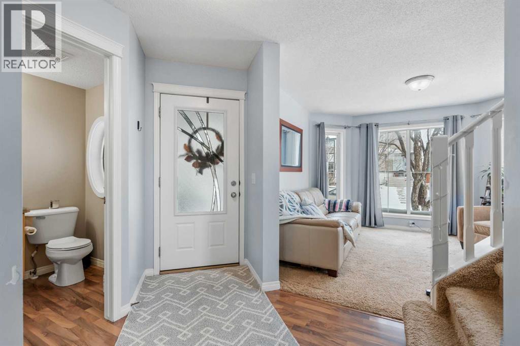 4 Tuscany Ridge Way Nw, Calgary, Alberta  T2E 8A2 - Photo 3 - A2287107