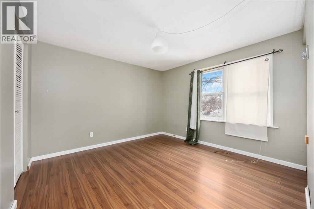 111 Bedford Crescent, Sarnia, Ontario  N7S 4B4 - Photo 9 - 26001210