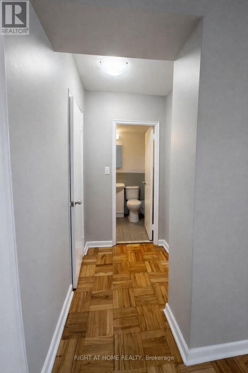 506 - 42 Thorncliffe Park Drive, Toronto, Ontario  M4H 1K1 - Photo 6 - C12812066