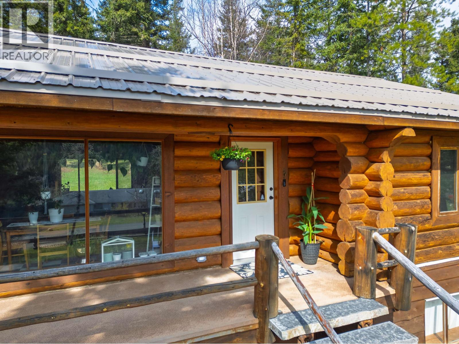 5172 Kallum Drive, 108 Mile Ranch, British Columbia  V0K 2Z0 - Photo 5 - R3092410