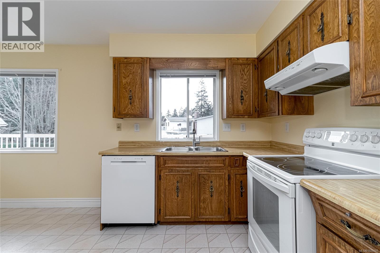 2320 Hazelton Pl, Saanich, British Columbia  V8N 5C3 - Photo 10 - 1026695