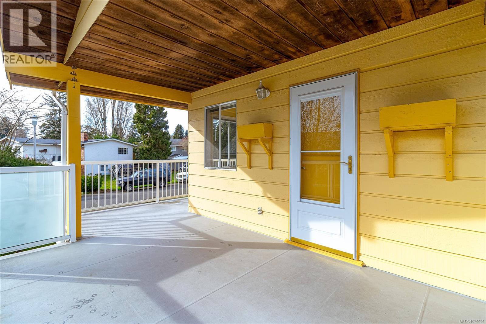 2320 Hazelton Pl, Saanich, British Columbia  V8N 5C3 - Photo 35 - 1026695