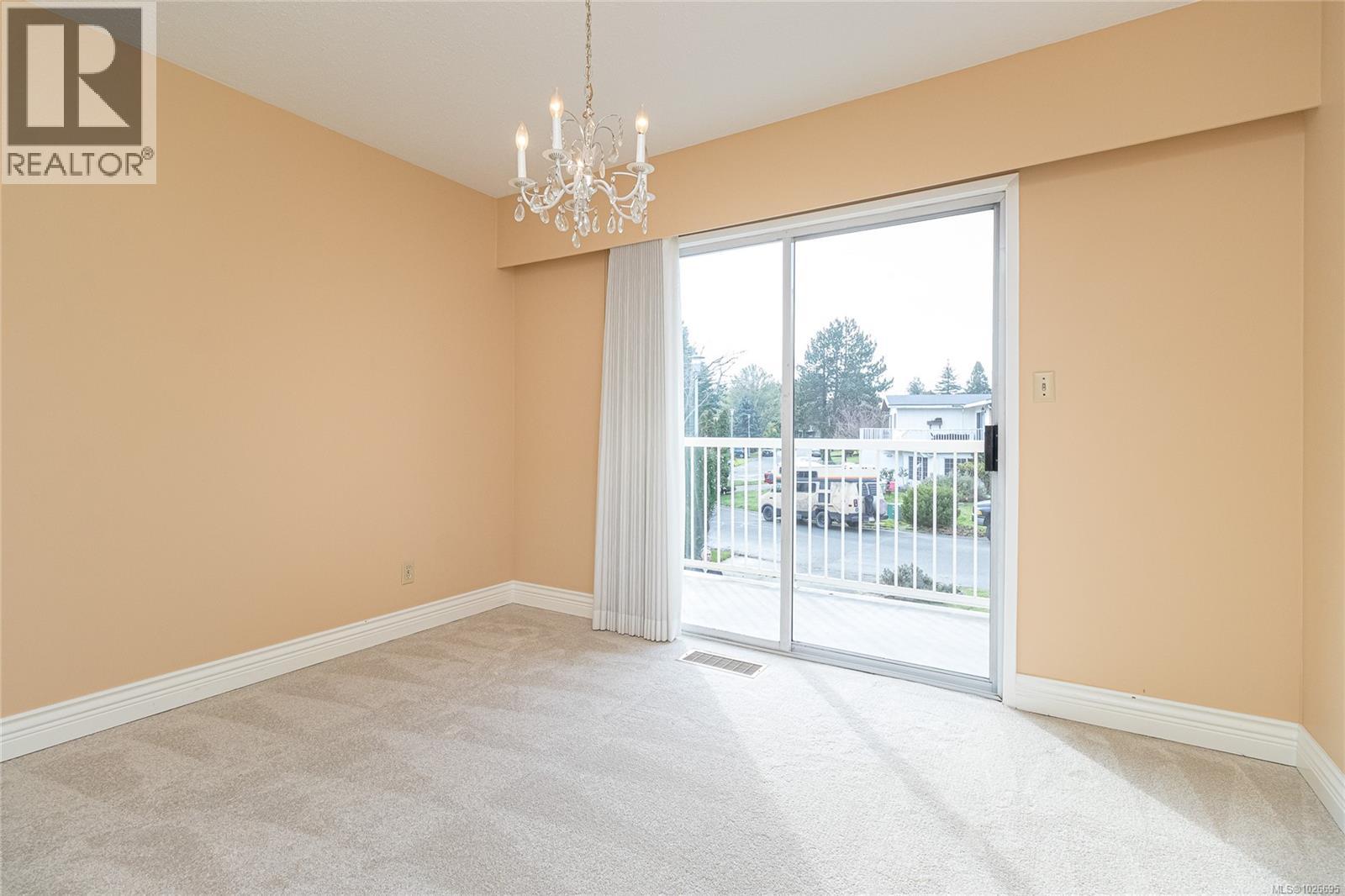 2320 Hazelton Pl, Saanich, British Columbia  V8N 5C3 - Photo 7 - 1026695