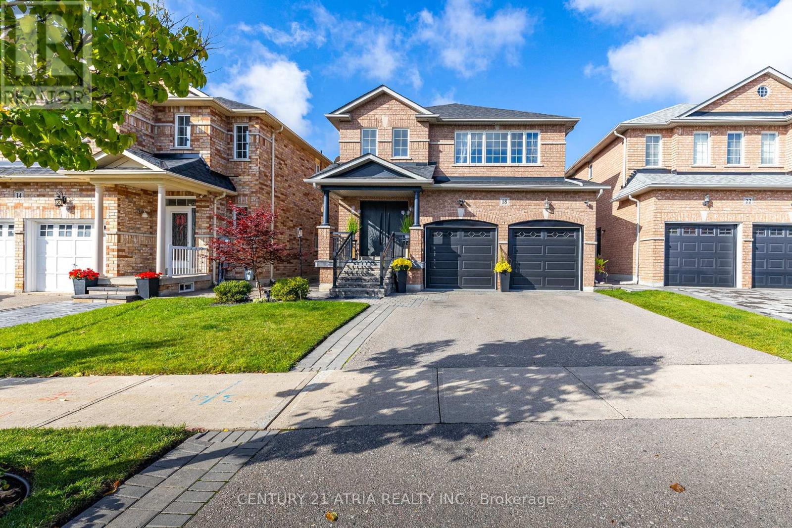 18 ABBOTT AVENUE, Aurora, Ontario