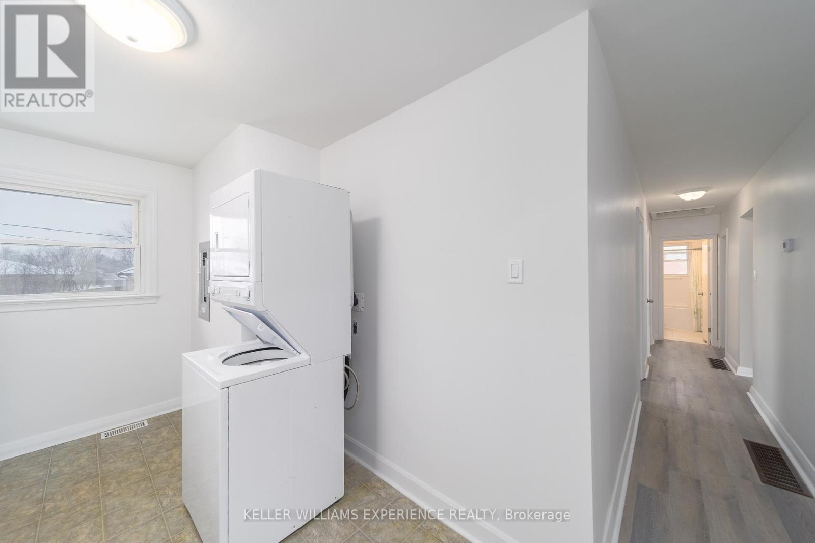 Main - 51 Davidson Street, Barrie (Wellington), Ontario  L4M 3S1 - Photo 7 - S12812008