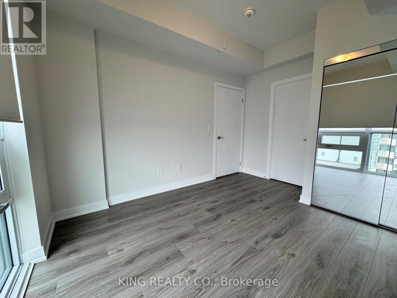 1909 - 430 Square One Drive, Mississauga, Ontario  L5B 0R7 - Photo 12 - W12811996