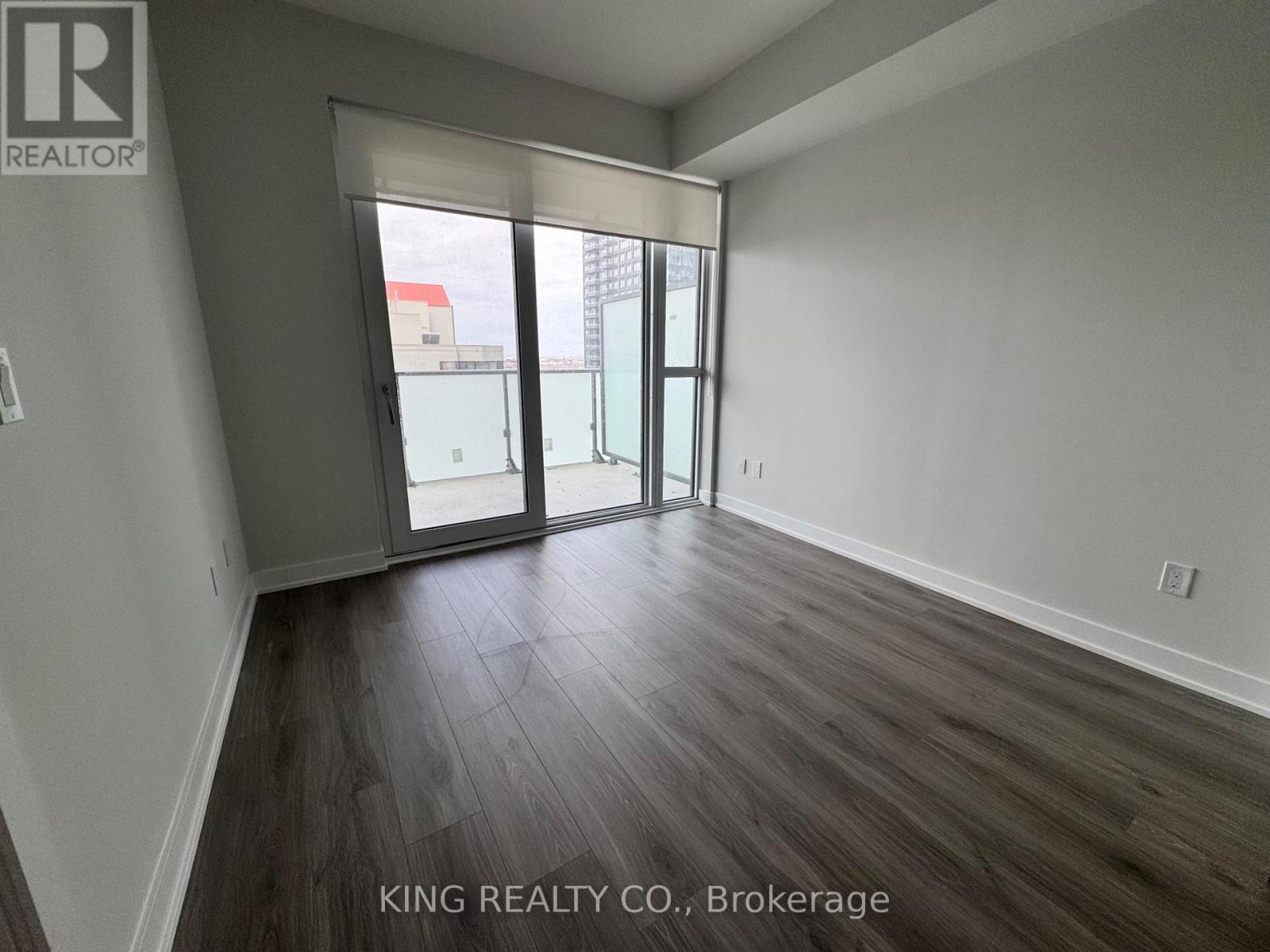 1909 - 430 Square One Drive, Mississauga, Ontario  L5B 0R7 - Photo 7 - W12811996