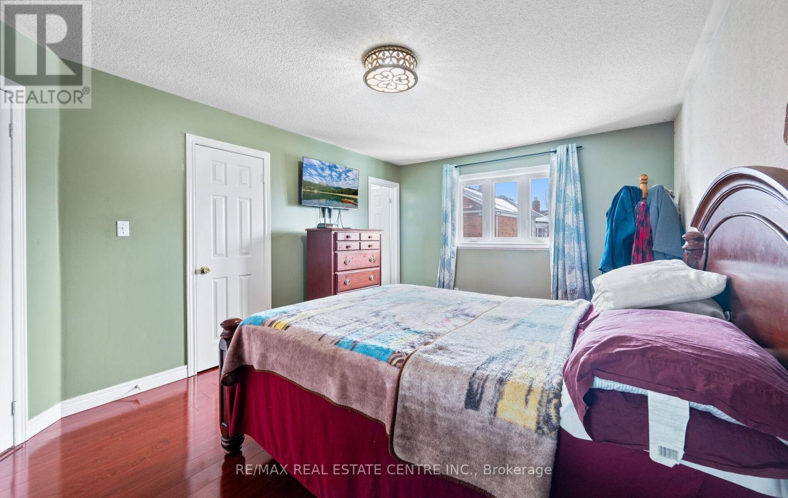 4 Sugarpine Court, Brampton, Ontario  L6R 1X6 - Photo 30 - W12812024