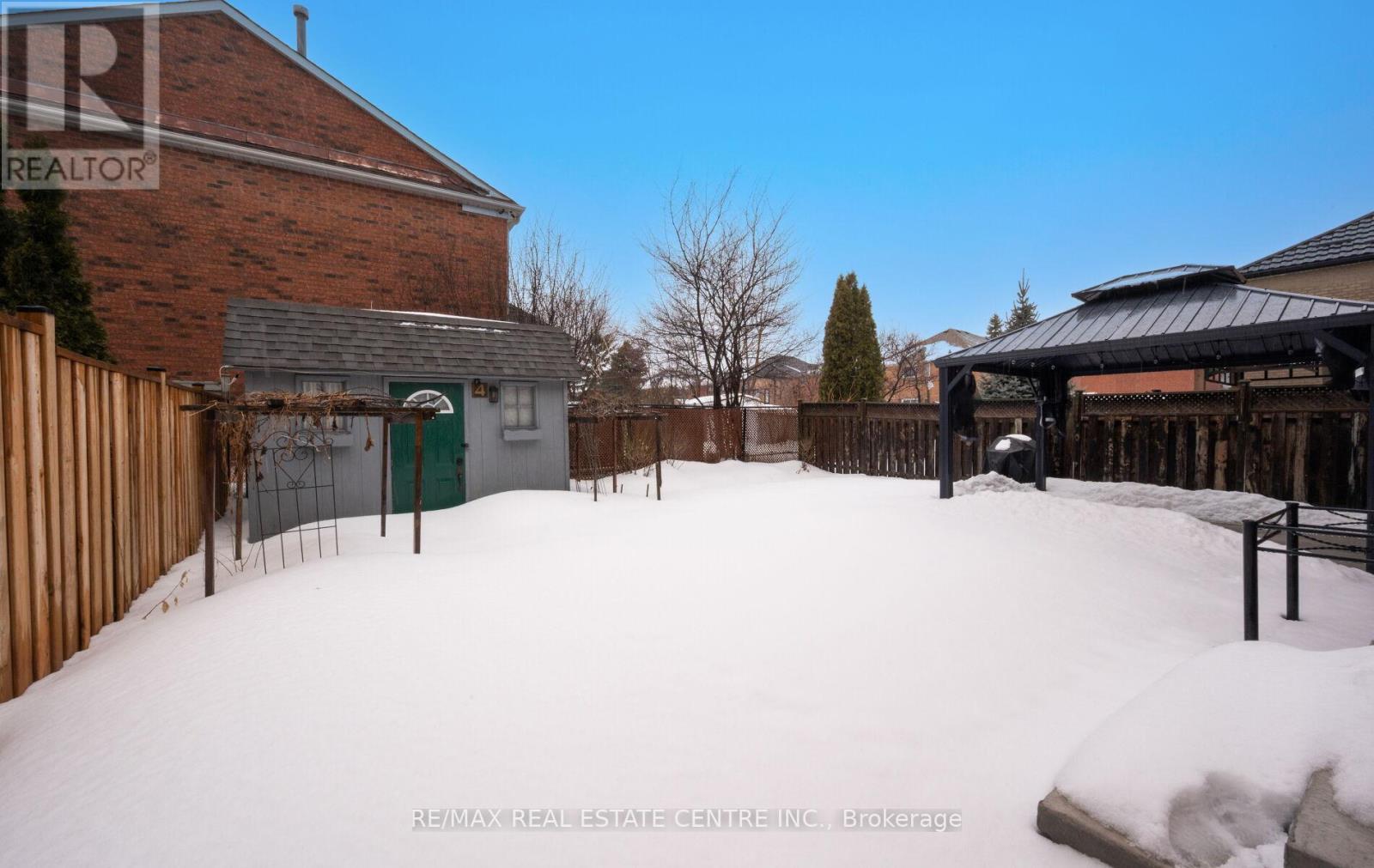 4 Sugarpine Court, Brampton, Ontario  L6R 1X6 - Photo 46 - W12812024