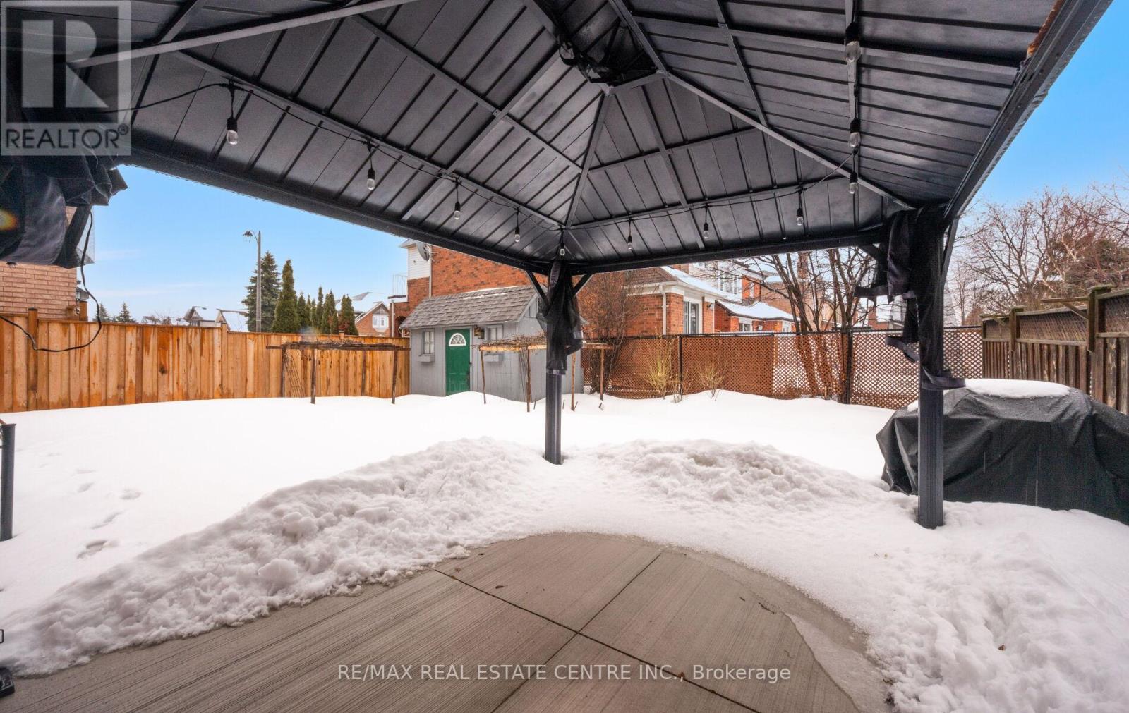 4 Sugarpine Court, Brampton, Ontario  L6R 1X6 - Photo 47 - W12812024