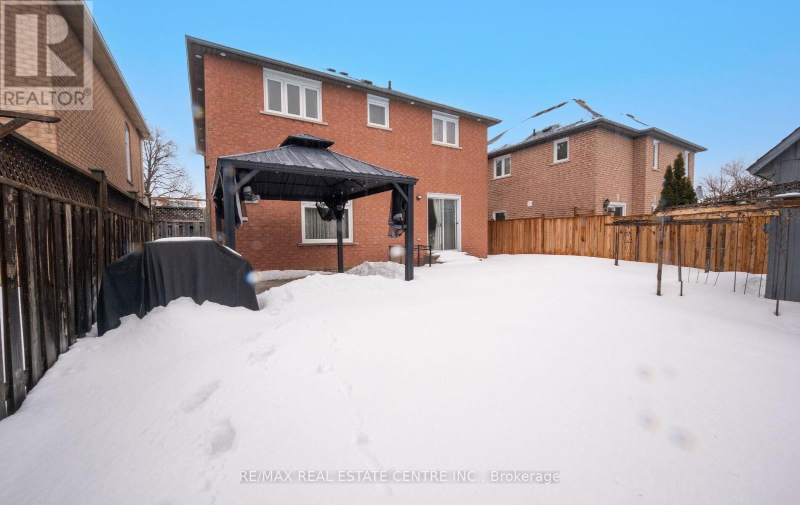4 Sugarpine Court, Brampton, Ontario  L6R 1X6 - Photo 48 - W12812024