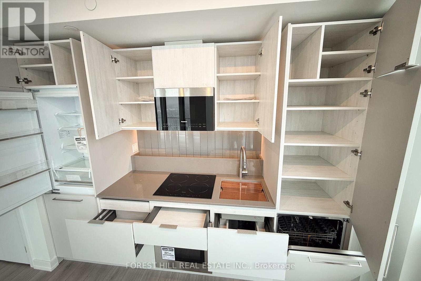 1804 - 1 Fairview Road, Mississauga, Ontario  L5A 4C6 - Photo 14 - W12812044