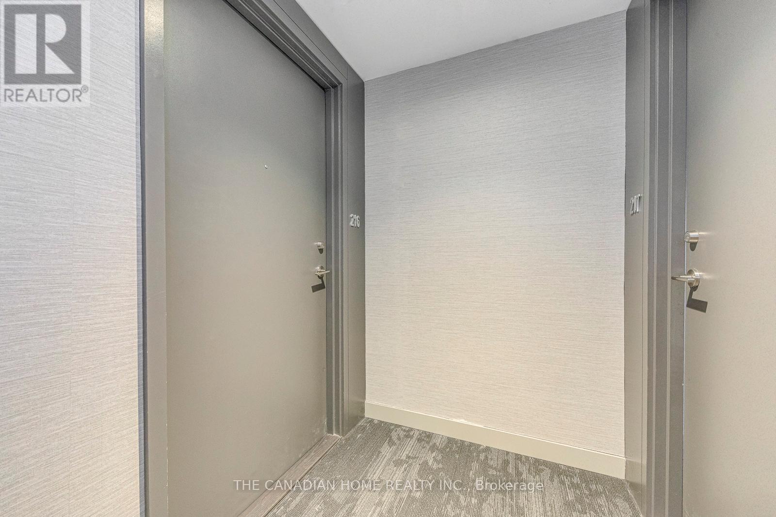 216 - 3005 Pine Glen Road, Oakville, Ontario  L6M 5P5 - Photo 5 - W12812056