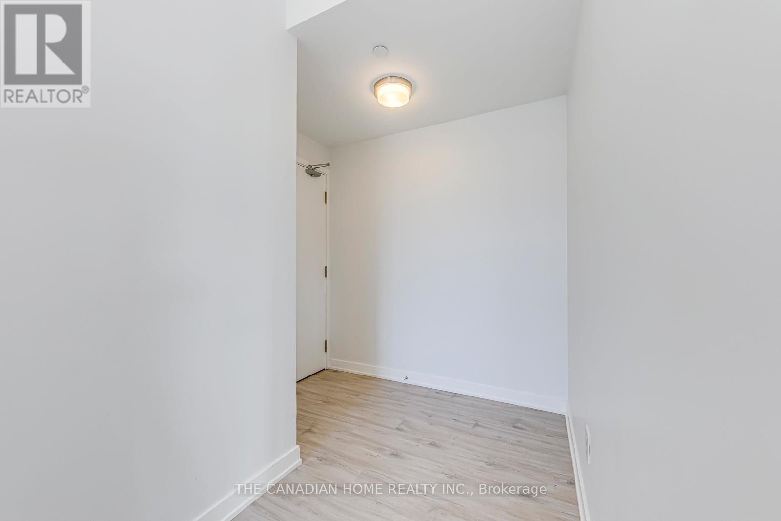 216 - 3005 Pine Glen Road, Oakville, Ontario  L6M 5P5 - Photo 8 - W12812056