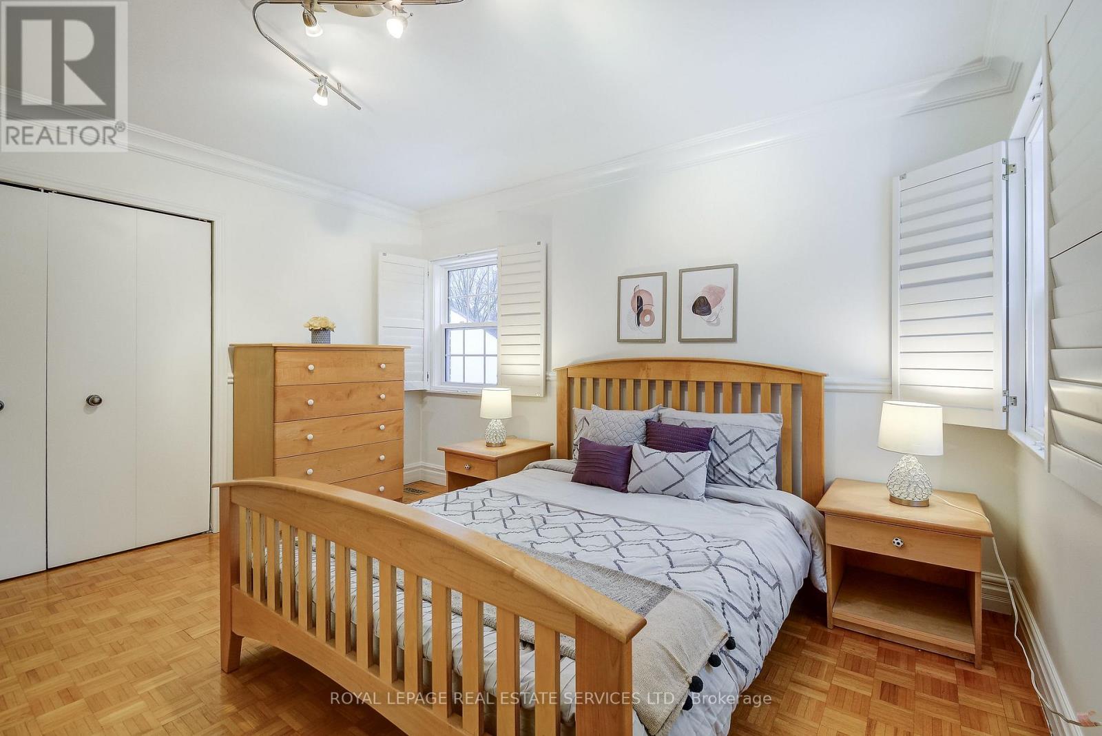 141 Digby Road, Oakville, Ontario  L6J 6B7 - Photo 26 - W12812070