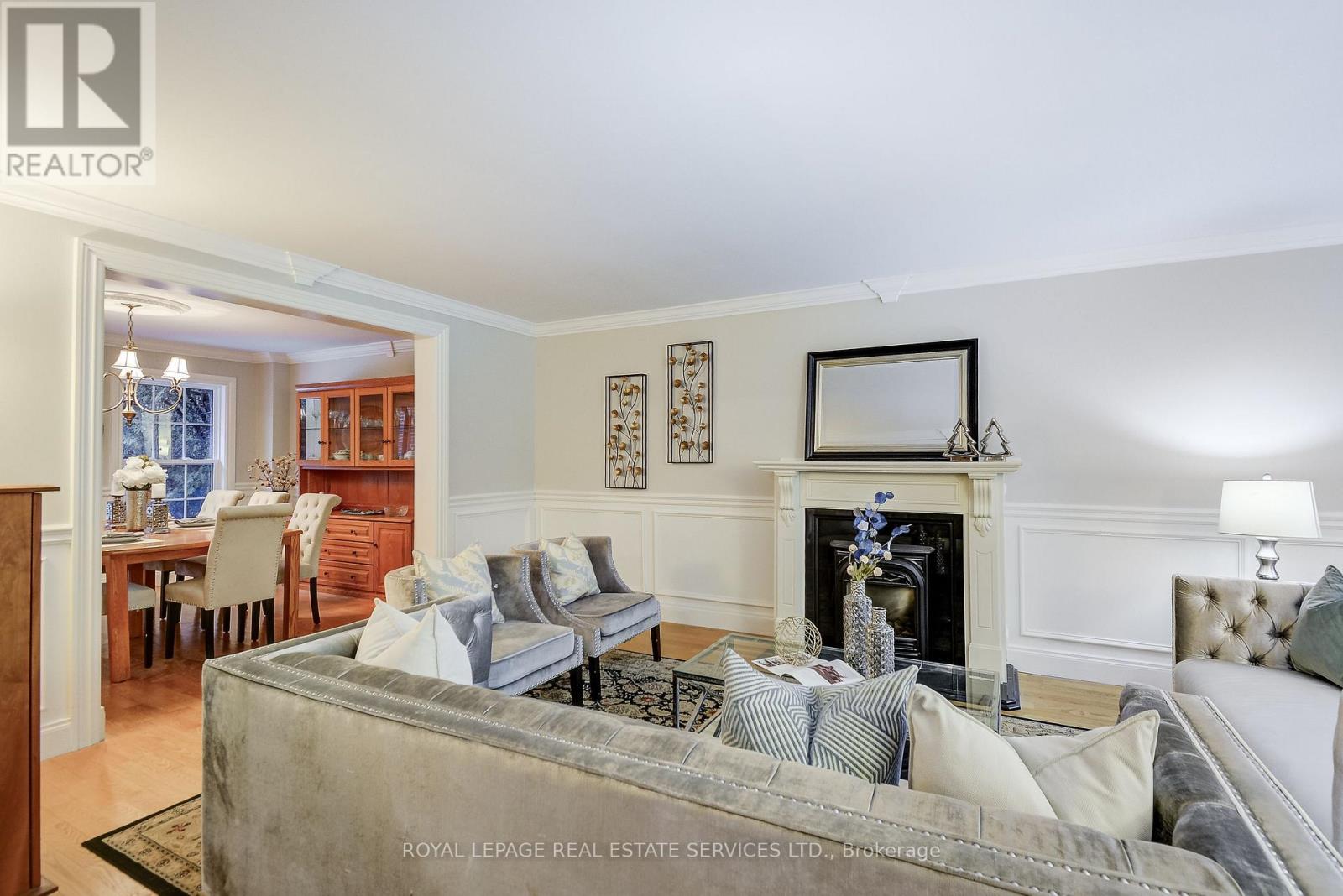 141 Digby Road, Oakville, Ontario  L6J 6B7 - Photo 6 - W12812070