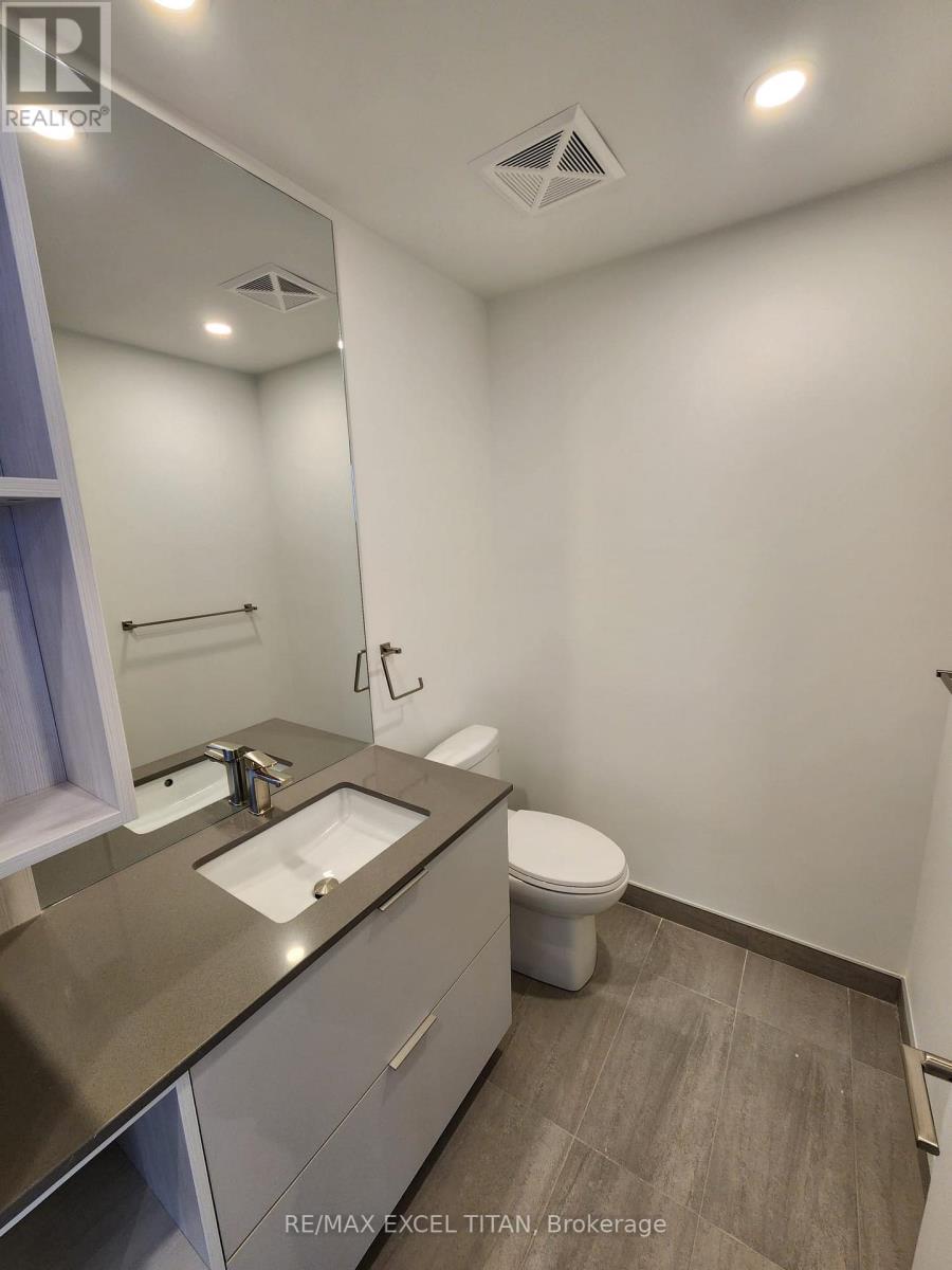 1803 - 1 Fairview Road E, Mississauga, Ontario  L5A 4C6 - Photo 16 - W12812086