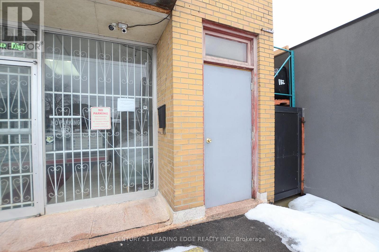 2 - 1359 Wilson Avenue, Toronto, Ontario  M3M 1H7 - Photo 2 - W12812102