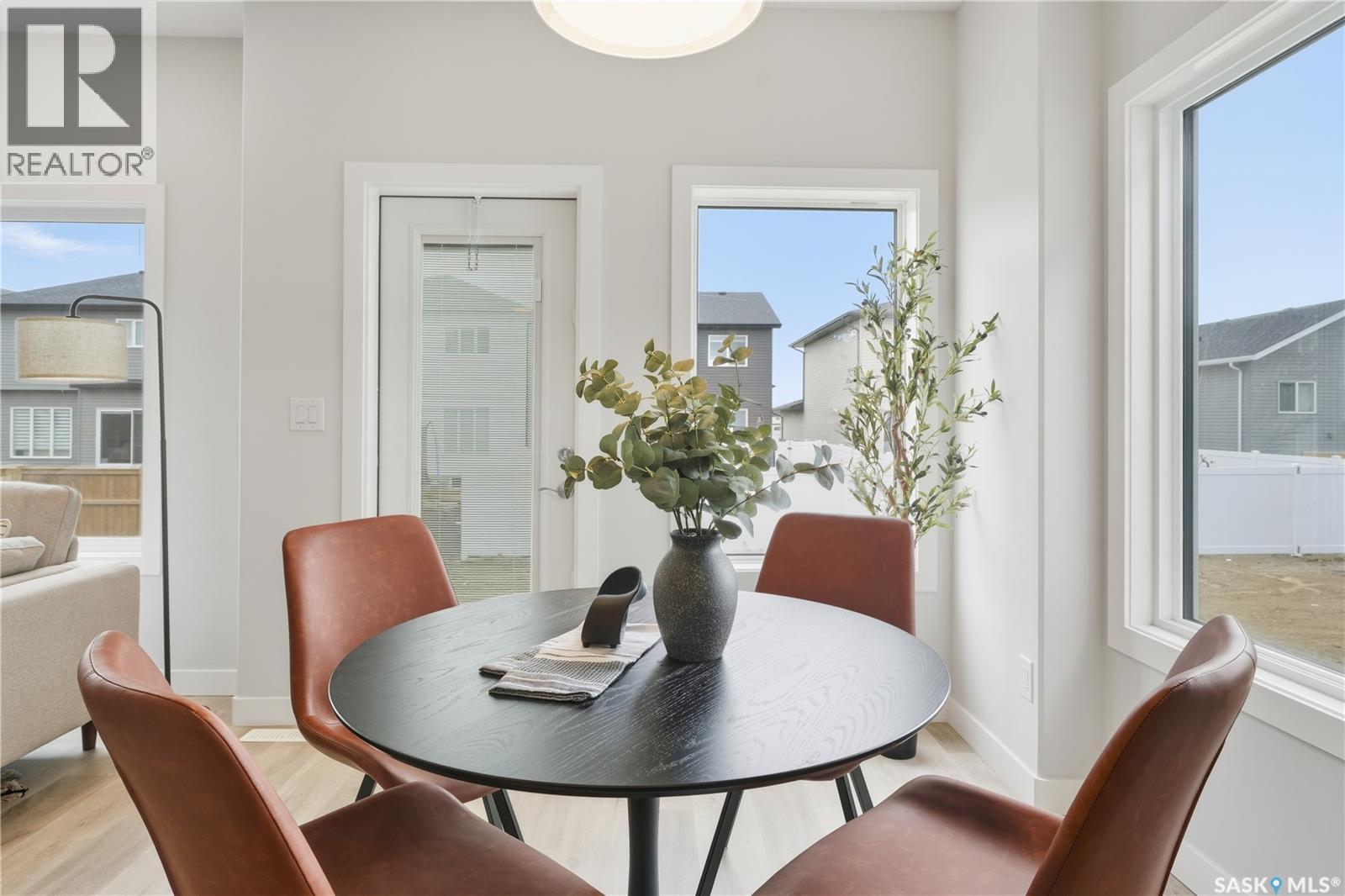 5545 Kennett Square, Regina, Saskatchewan  S4V 4C5 - Photo 11 - SK029000