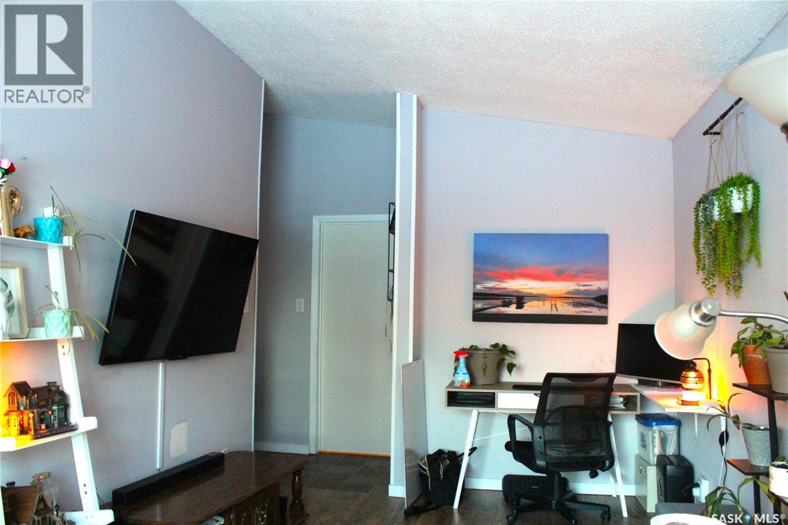 1427 2nd Street E, Prince Albert, Saskatchewan  S6V 0H6 - Photo 10 - SK028994