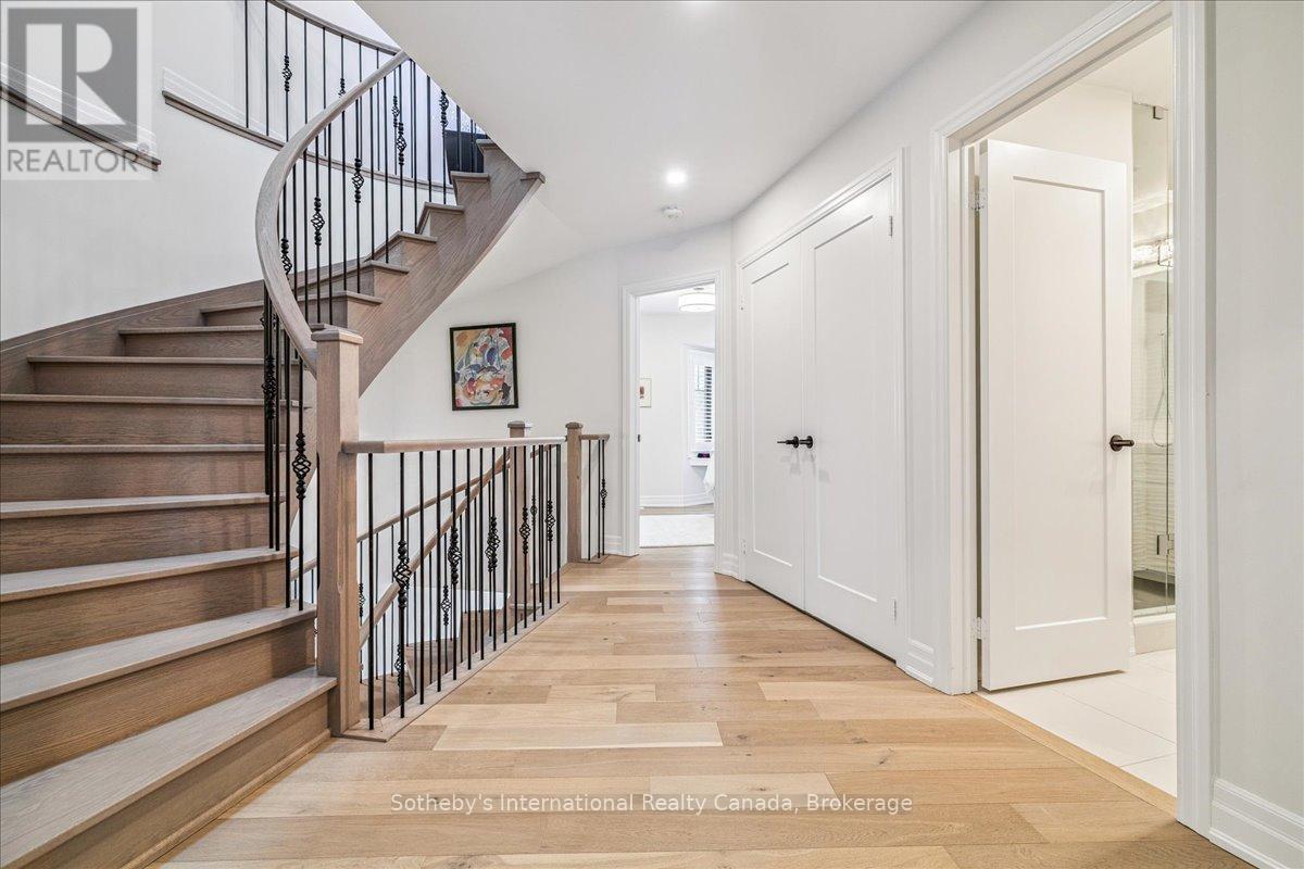 10 Southwind Terrace, Oakville, Ontario  L6L 6K5 - Photo 16 - W12812190