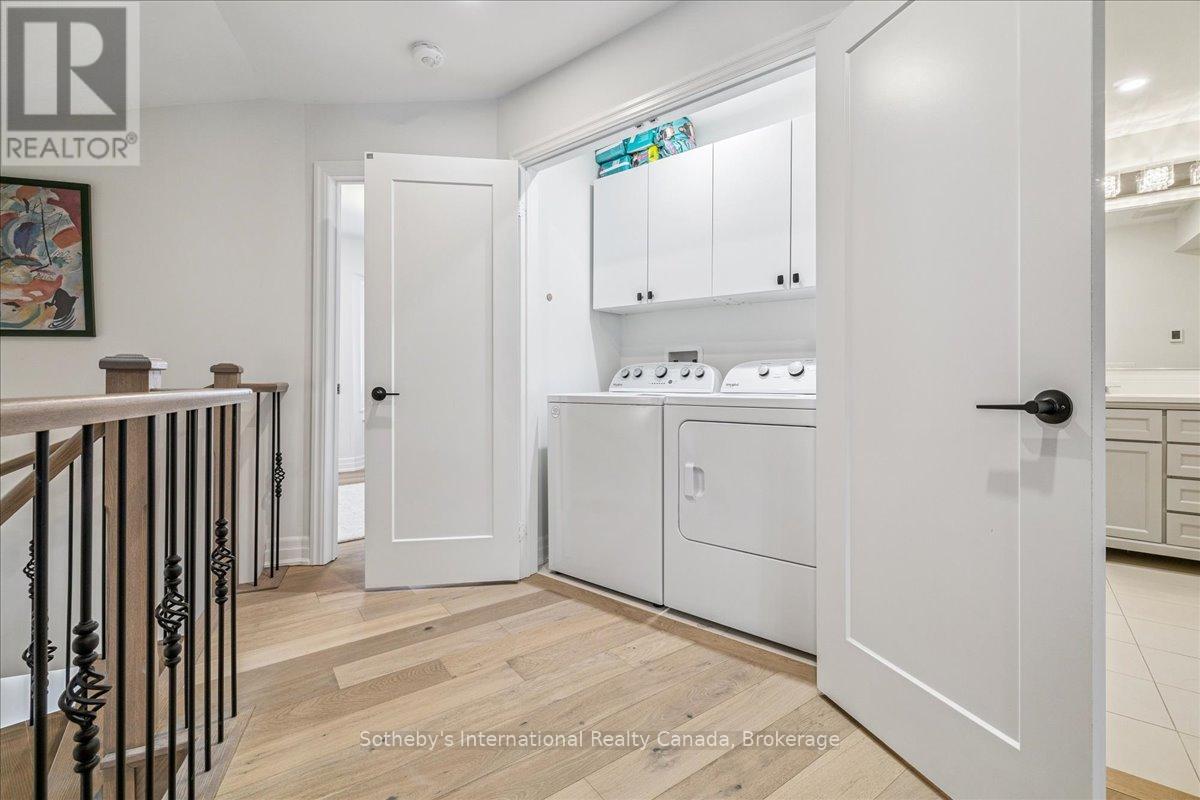 10 Southwind Terrace, Oakville, Ontario  L6L 6K5 - Photo 17 - W12812190