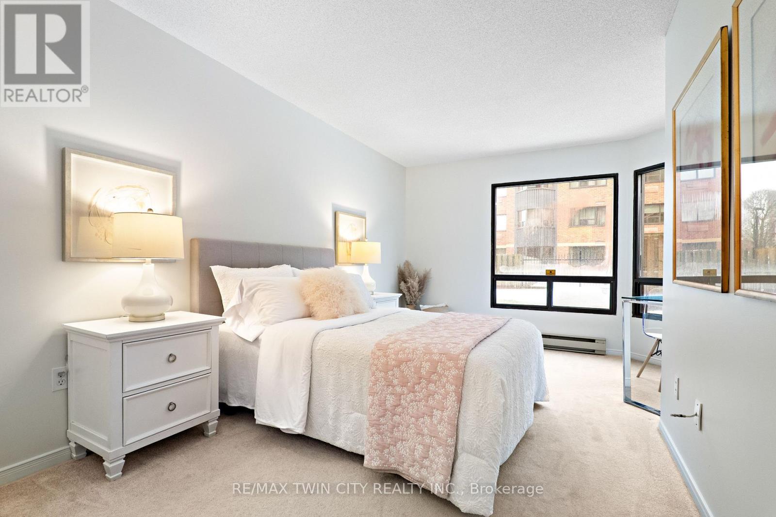 107 - 10 Ellen Street E, Kitchener, Ontario  N2H 6R8 - Photo 36 - X12811984