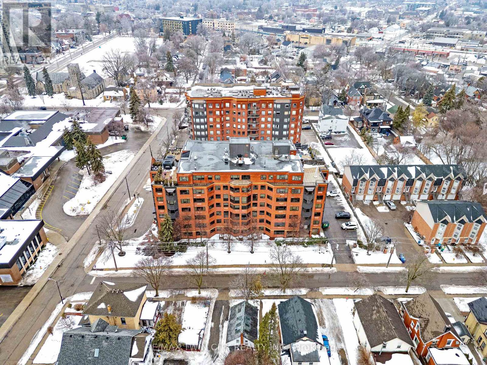 107 - 10 Ellen Street E, Kitchener, Ontario  N2H 6R8 - Photo 47 - X12811984