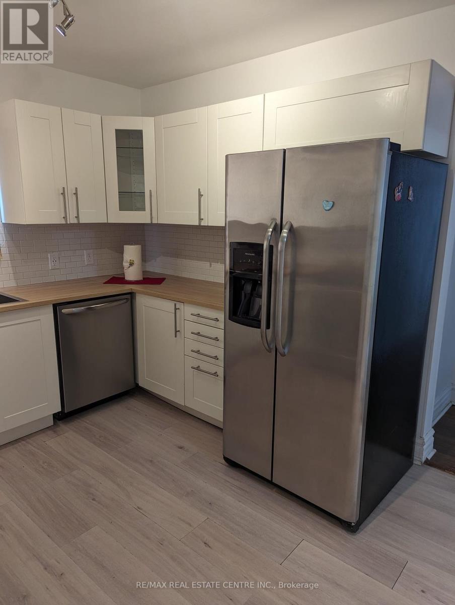 Main And Upper - 298 Wallace Avenue S, Welland, Ontario  L3B 1R9 - Photo 16 - X12812028