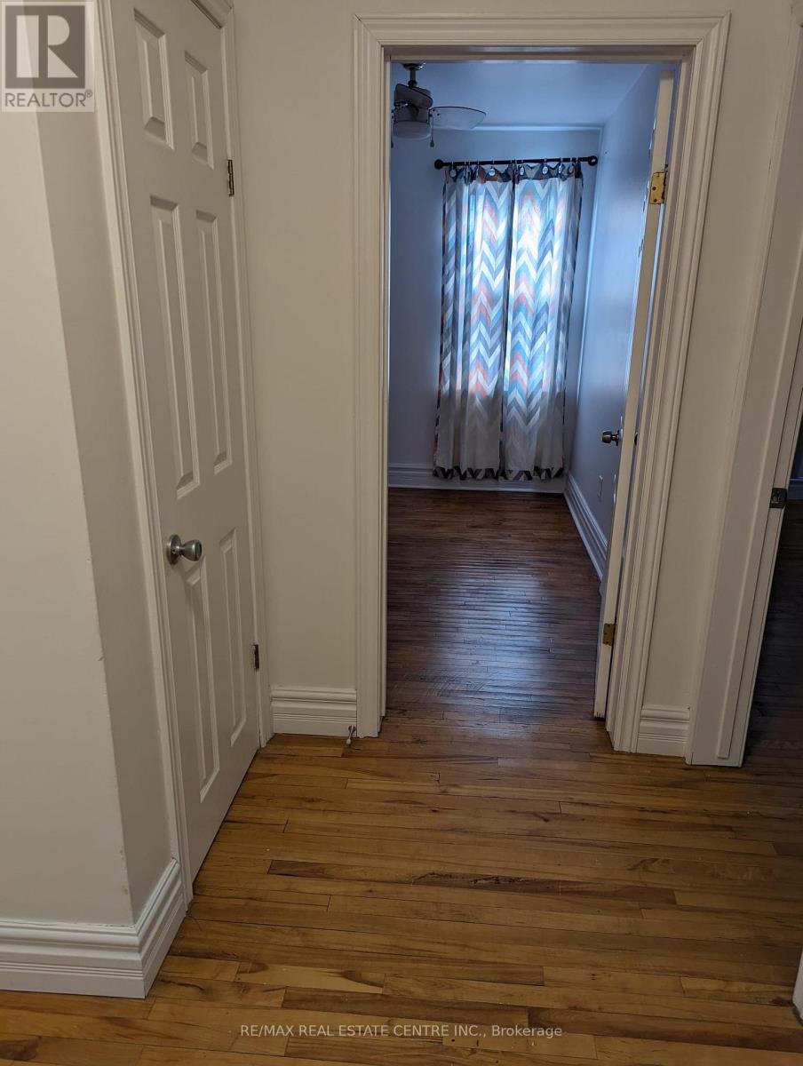 Main And Upper - 298 Wallace Avenue S, Welland, Ontario  L3B 1R9 - Photo 19 - X12812028