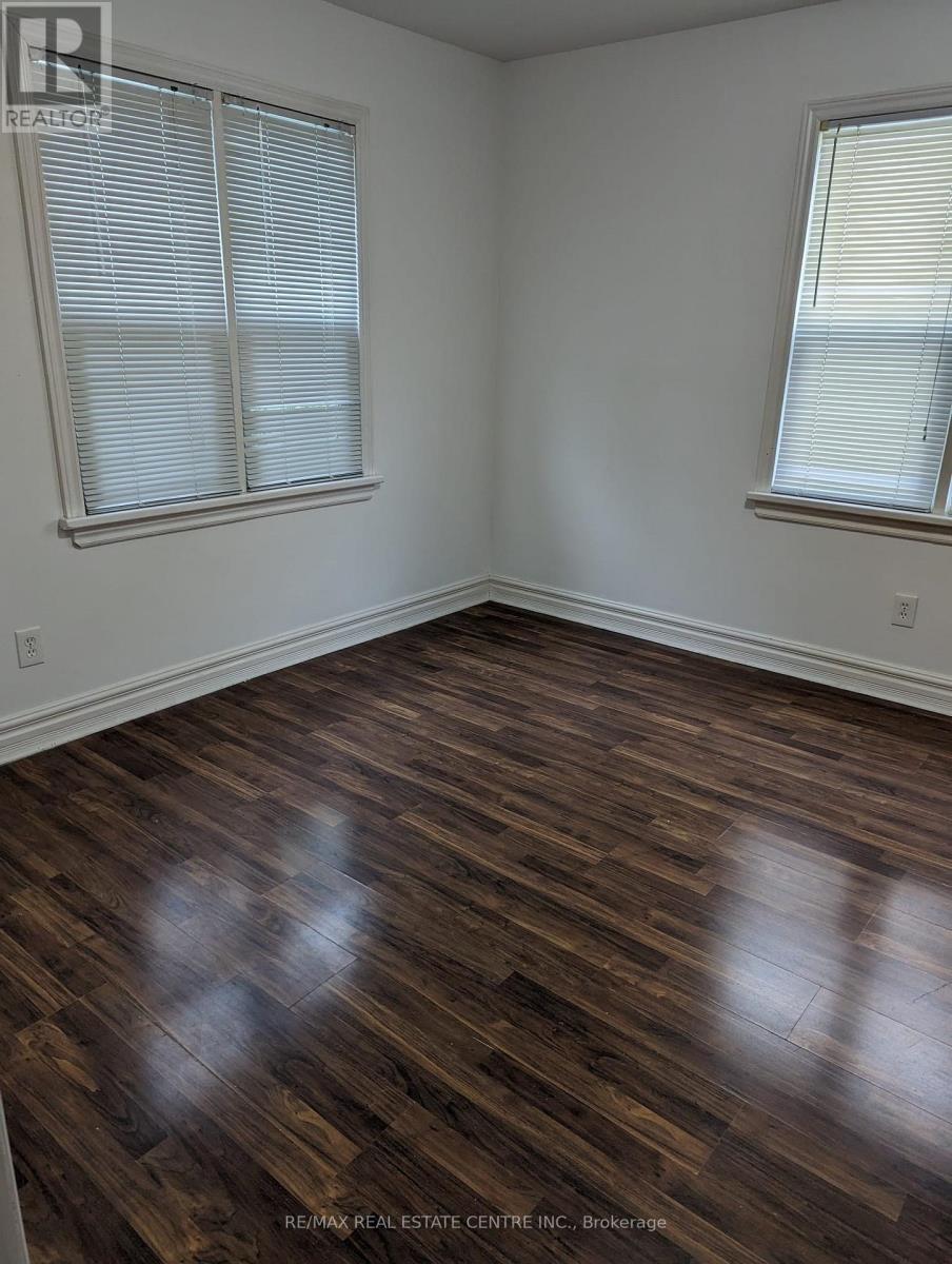 Main And Upper - 298 Wallace Avenue S, Welland, Ontario  L3B 1R9 - Photo 23 - X12812028