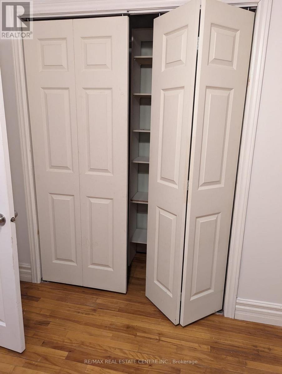 Main And Upper - 298 Wallace Avenue S, Welland, Ontario  L3B 1R9 - Photo 9 - X12812028