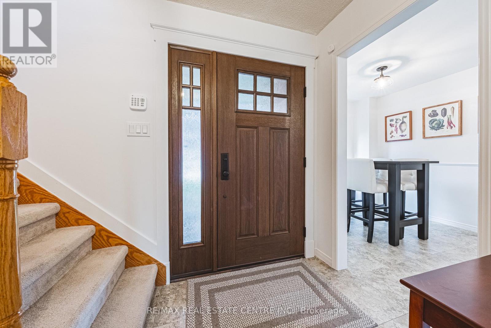 35 Cowan Boulevard, Cambridge, Ontario  N1T 1E6 - Photo 3 - X12812104