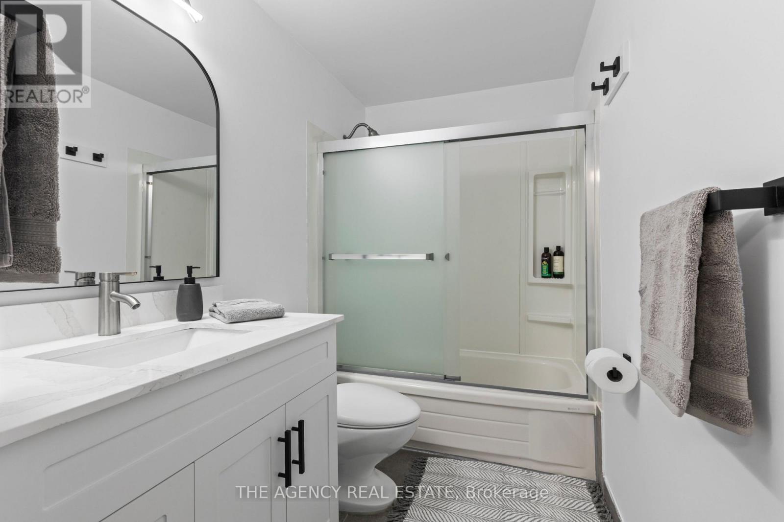 22 - 700 Exeter Road, London South, Ontario  N6E 1L2 - Photo 23 - X12811642