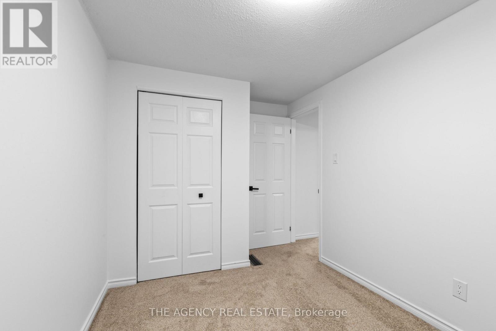 22 - 700 Exeter Road, London South, Ontario  N6E 1L2 - Photo 21 - X12811642