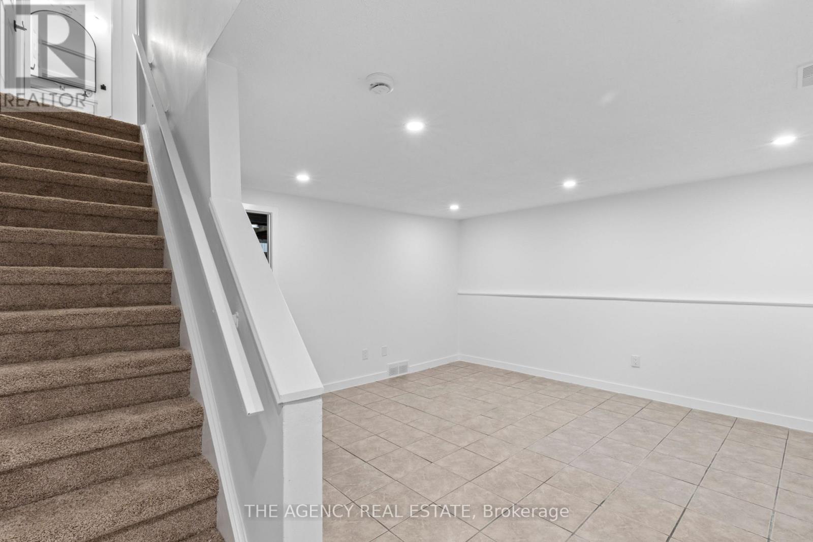 22 - 700 Exeter Road, London South, Ontario  N6E 1L2 - Photo 24 - X12811642