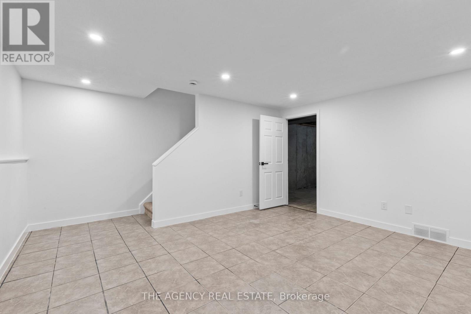 22 - 700 Exeter Road, London South, Ontario  N6E 1L2 - Photo 26 - X12811642