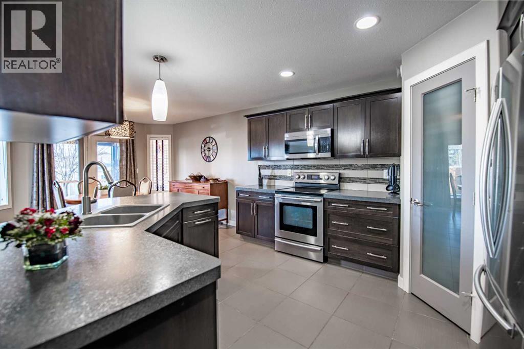 60 Vincent Close, Red Deer, Alberta  T4R 0H7 - Photo 7 - A2285075