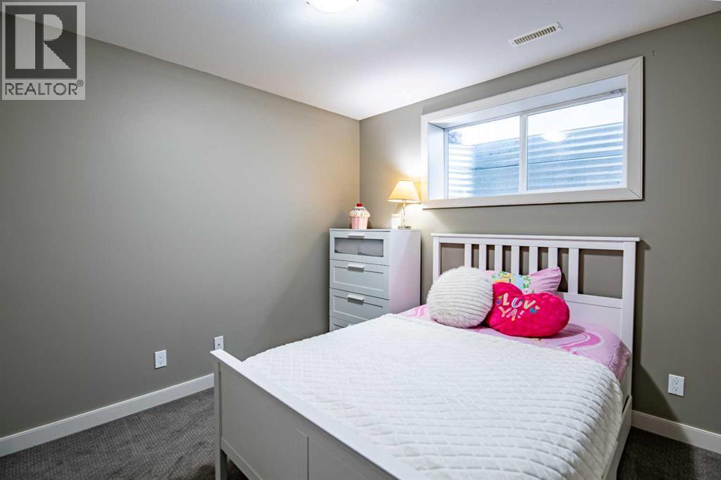 60 Vincent Close, Red Deer, Alberta  T4R 0H7 - Photo 35 - A2285075