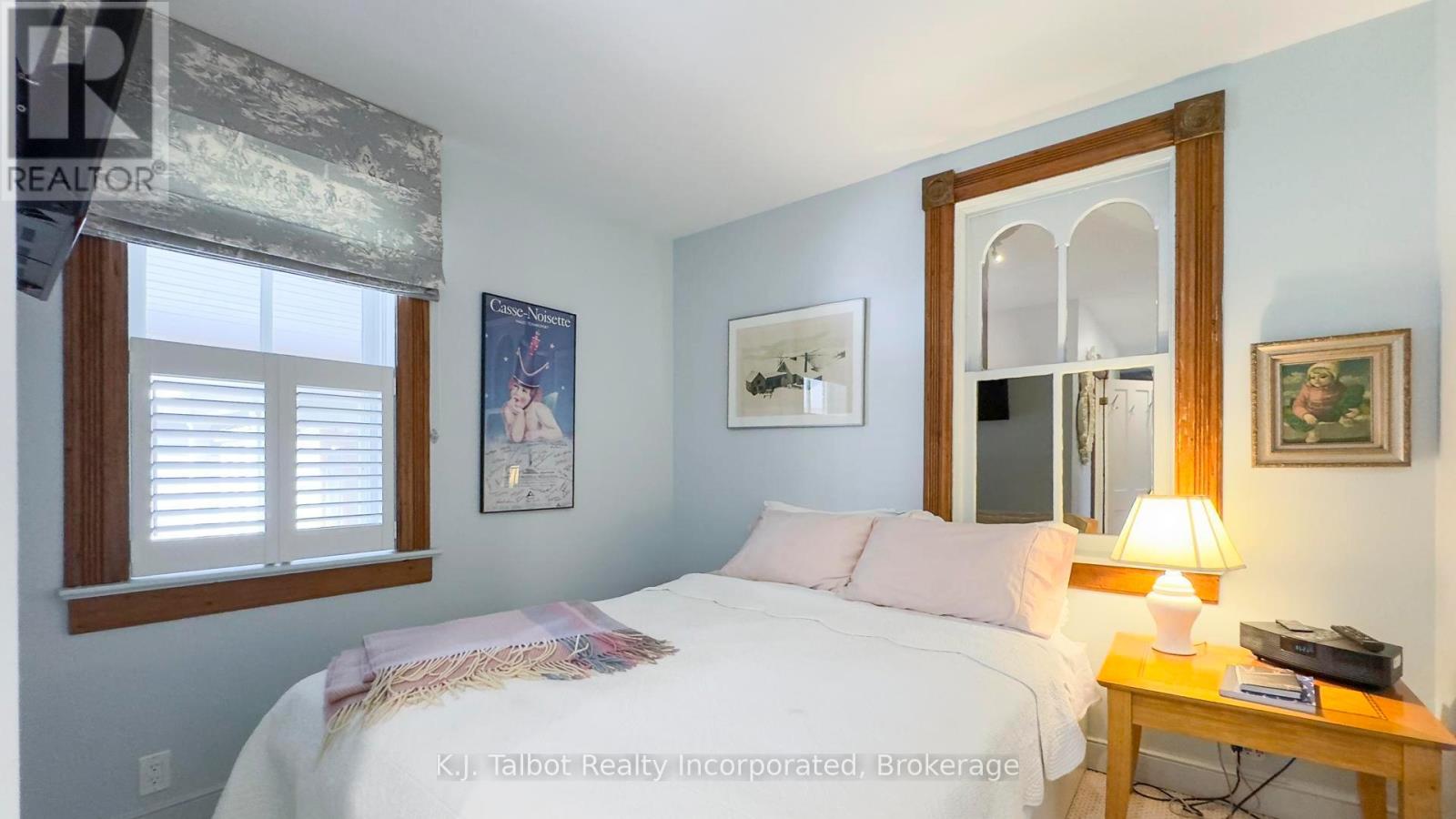 16 Chiniquy Street, Bluewater (Bayfield), Ontario  N0M 1G0 - Photo 30 - X12812242