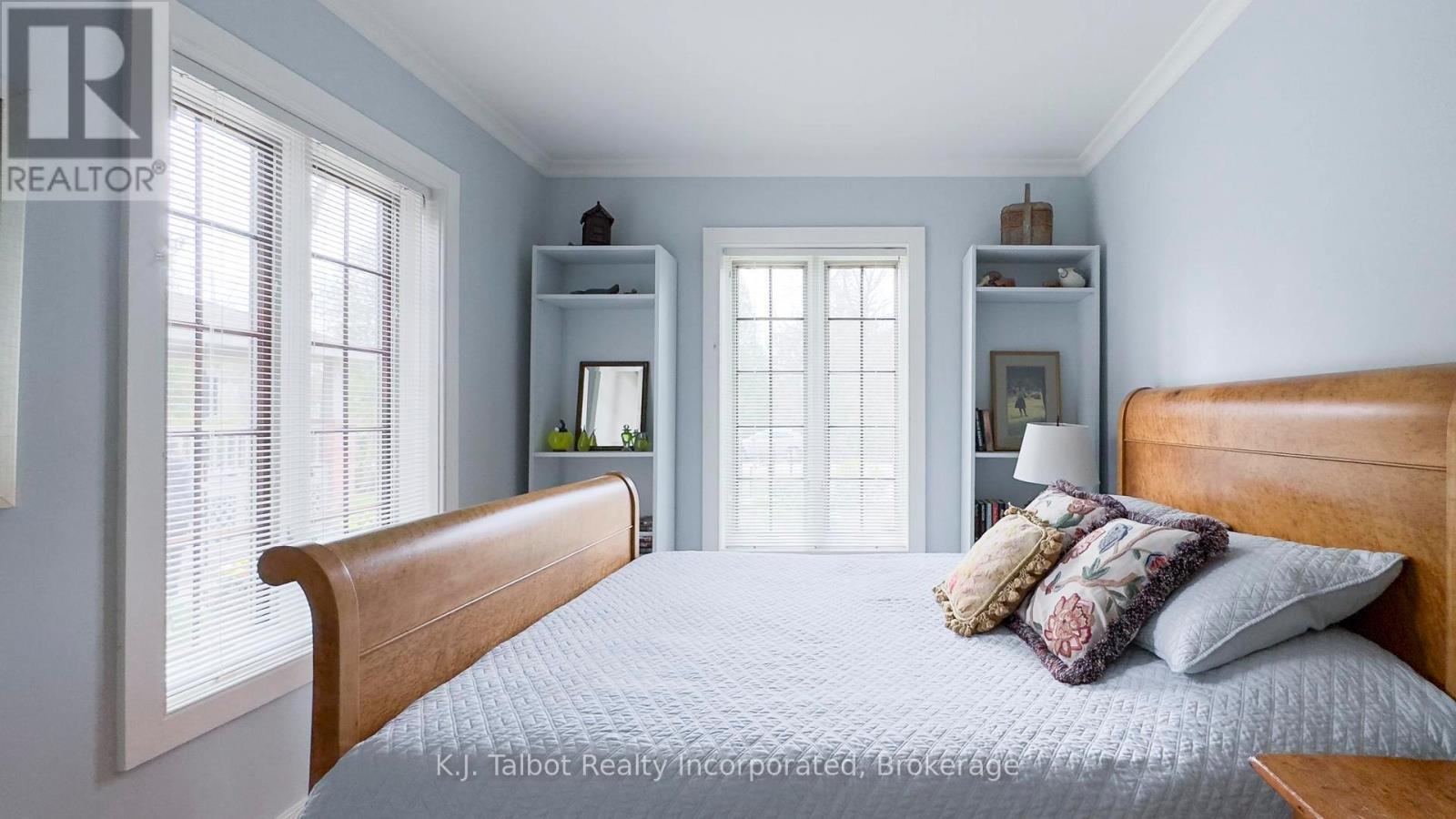 16 Chiniquy Street, Bluewater (Bayfield), Ontario  N0M 1G0 - Photo 37 - X12812242