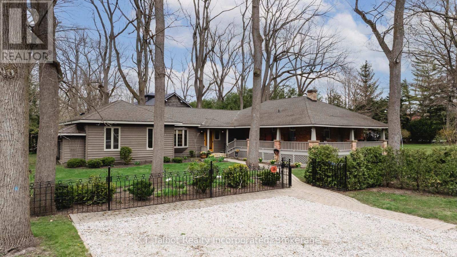 16 Chiniquy Street, Bluewater (Bayfield), Ontario  N0M 1G0 - Photo 5 - X12812242