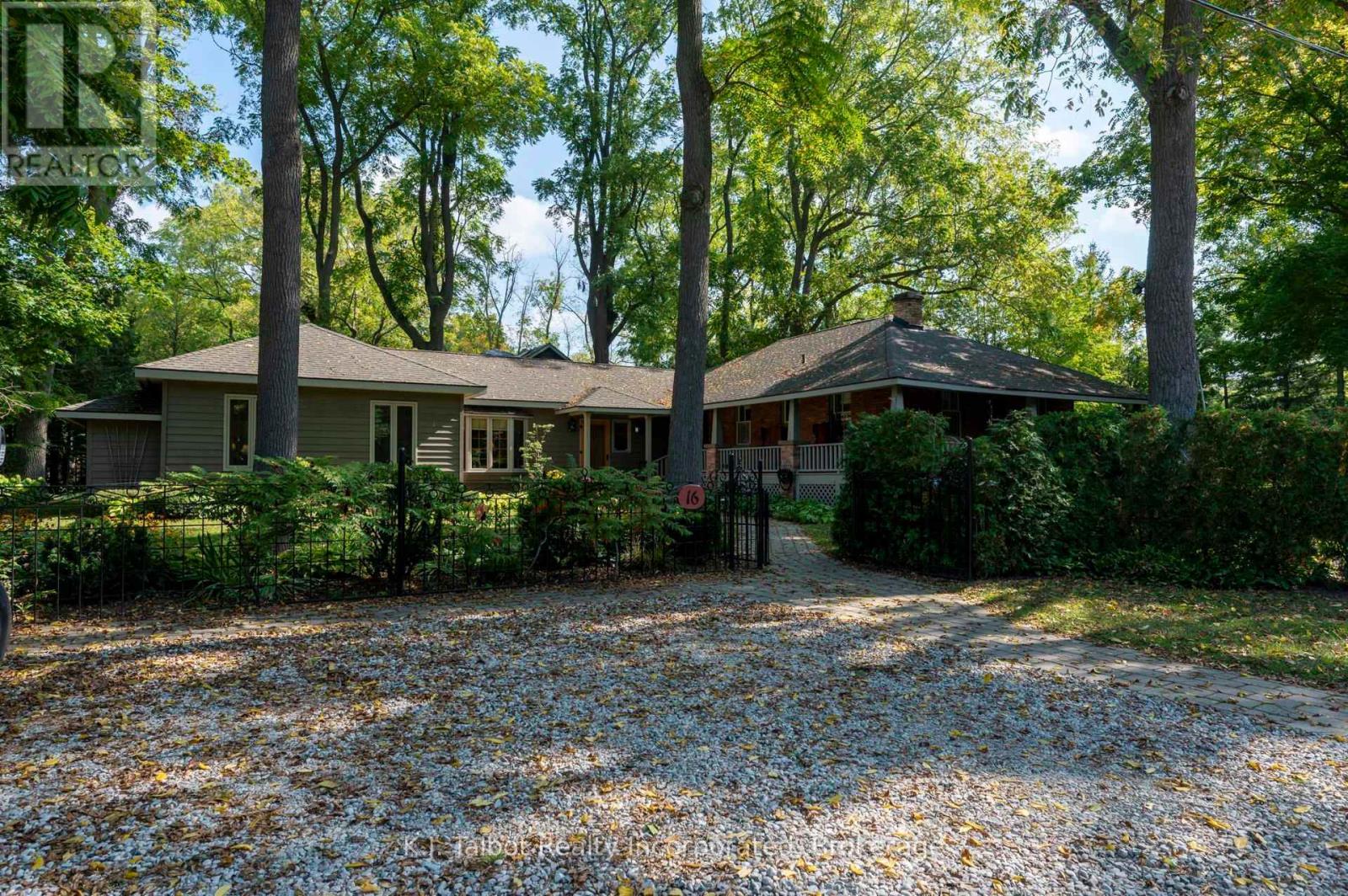 16 Chiniquy Street, Bluewater (Bayfield), Ontario  N0M 1G0 - Photo 50 - X12812242